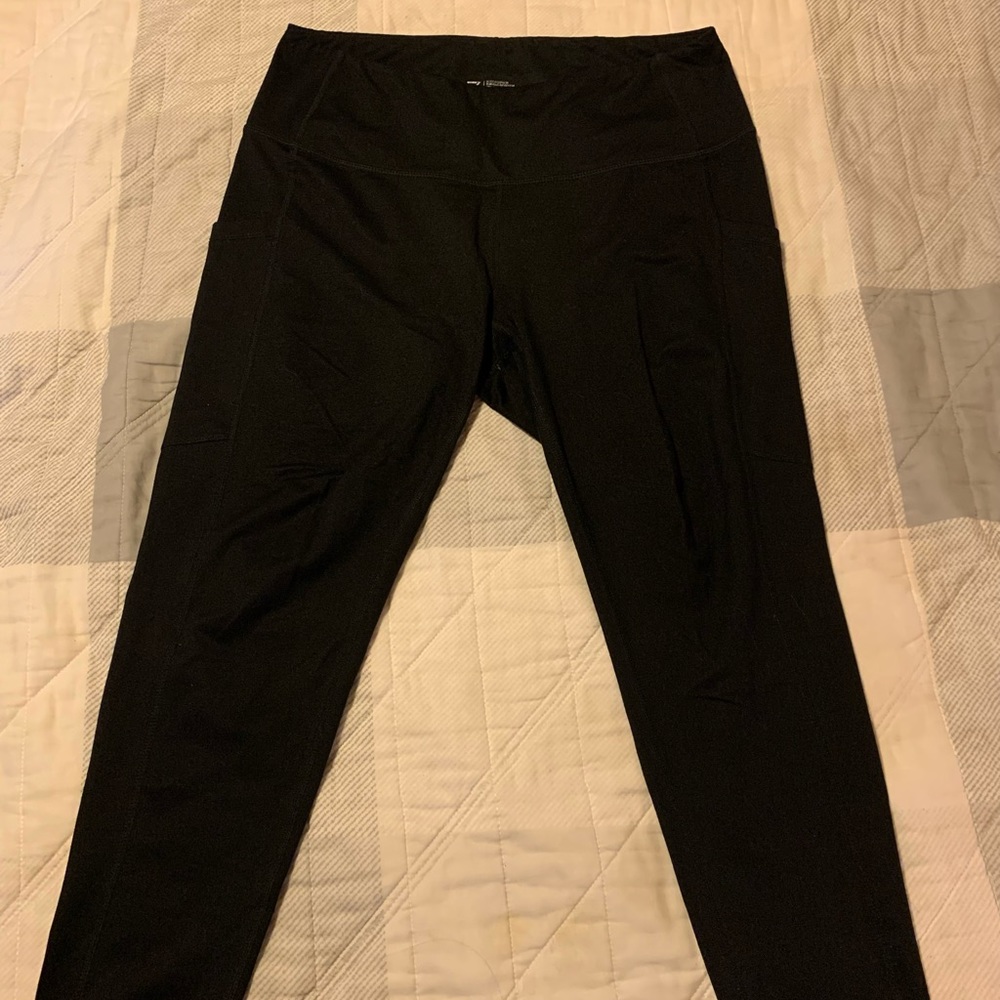 Z by Zella Women’s Black Ankle Leggings with Pockets Size Large
